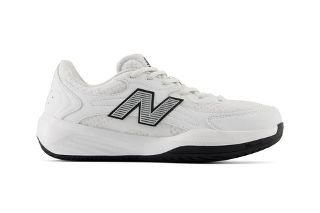 New Balance 696v6 Junior Tennis Shoes